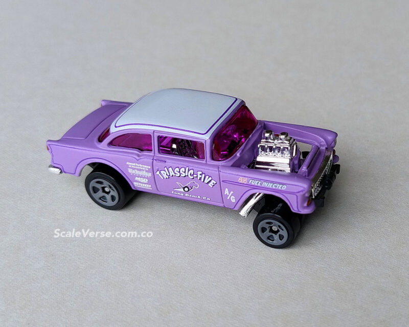Triassic-Morada-55-Chevy-Bel-Air-Gasser-hot-Wheels-ScaleVerse-Abierto
