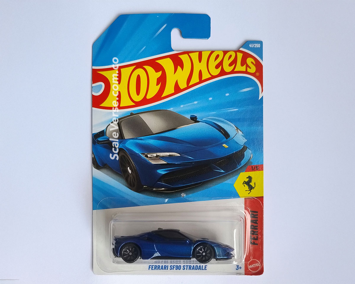 Hot Wheels Ferrari SF90 Stradale azul metalizado Ferrari 2026 escala 1:64 en blister