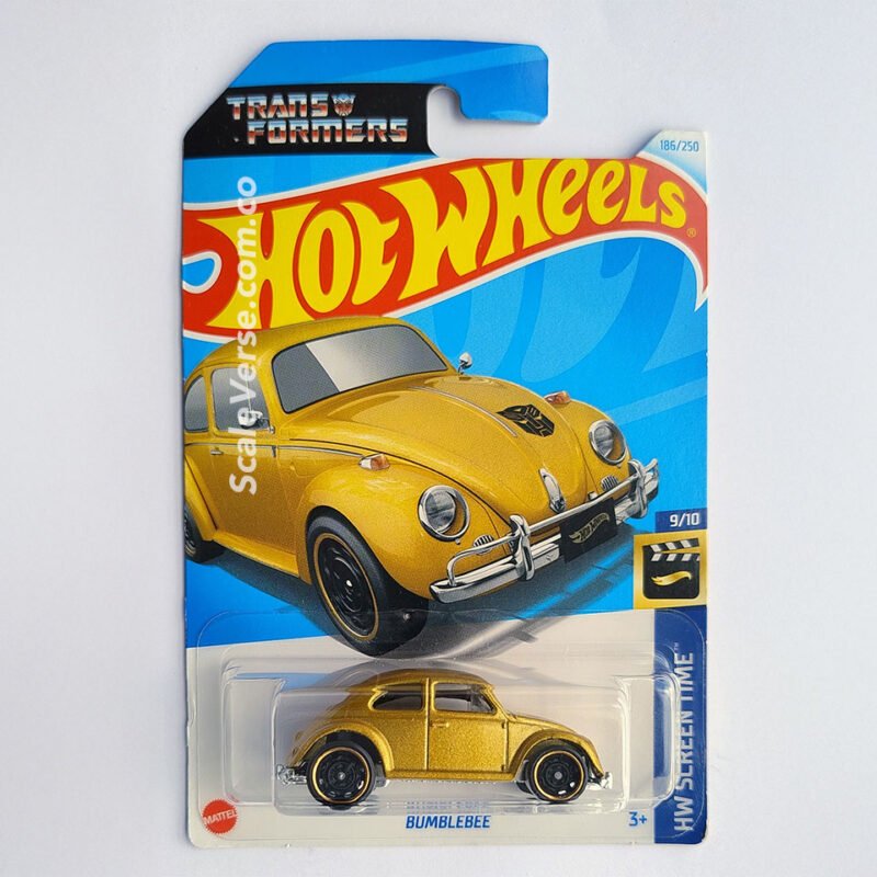 Hot Wheels Bumblebee 2024 de la serie HW Screen Time, vehículo casting con acabado en pintura dorada.